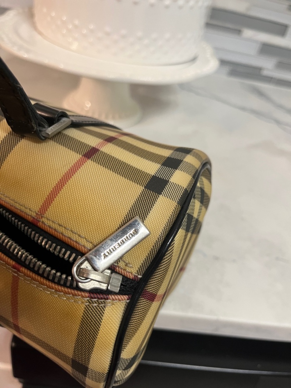 Burberry Beige Plaid Barrel Satchel with Black Trim - Picture 2 of 13